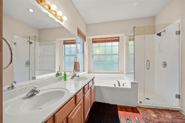 Building Photo - 1212 Shannon Oaks Trail