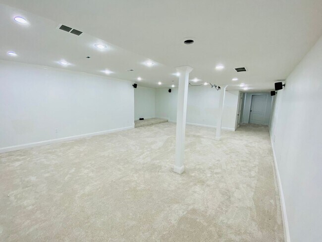 Building Photo - {15808} Hampton Place Two Story Home + Finished Basement + Three Car Garage + Blue Valley HS