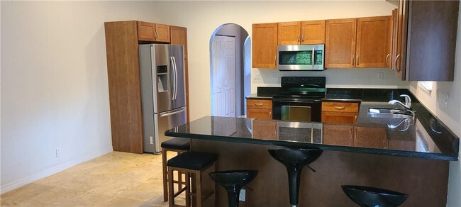 Building Photo - 735 NW 1st Ave