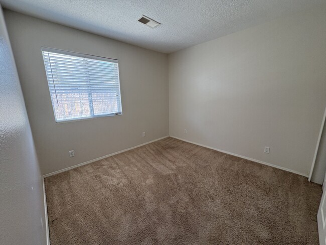 Building Photo - 3190 Wingate Meadows Dr NE