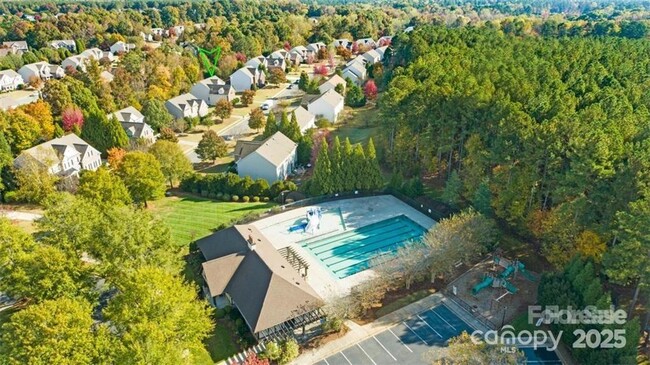 Building Photo - 407 Ranelagh Dr