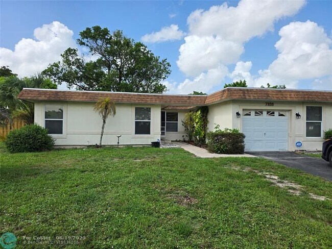 Building Photo - 7816 NW 70th Terrace