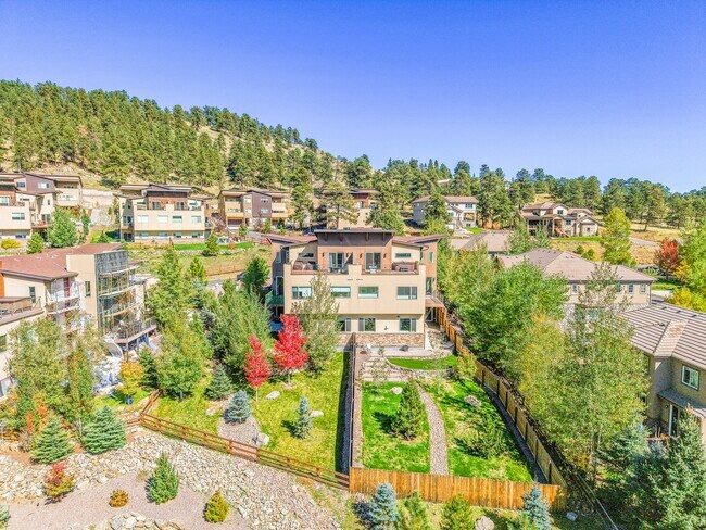 Building Photo - 28424 Tepees Way
