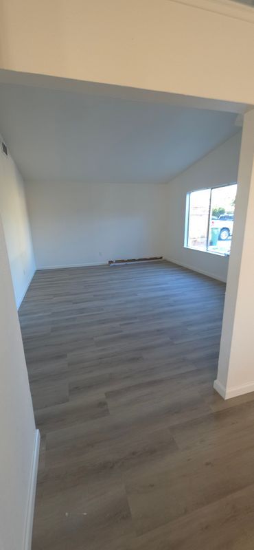 Building Photo - 915 Almond Blossom Dr