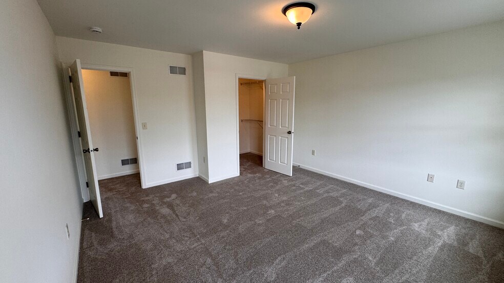 Building Photo - 250 Limestone Dr