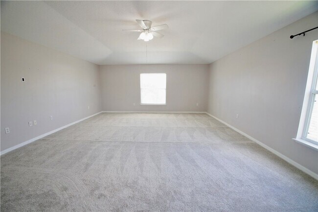 Building Photo - 203 Stony Point Dr