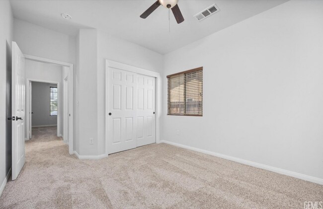 Building Photo - Luxury Furnished 4-Bed Home w/ Pool, Spa, ...