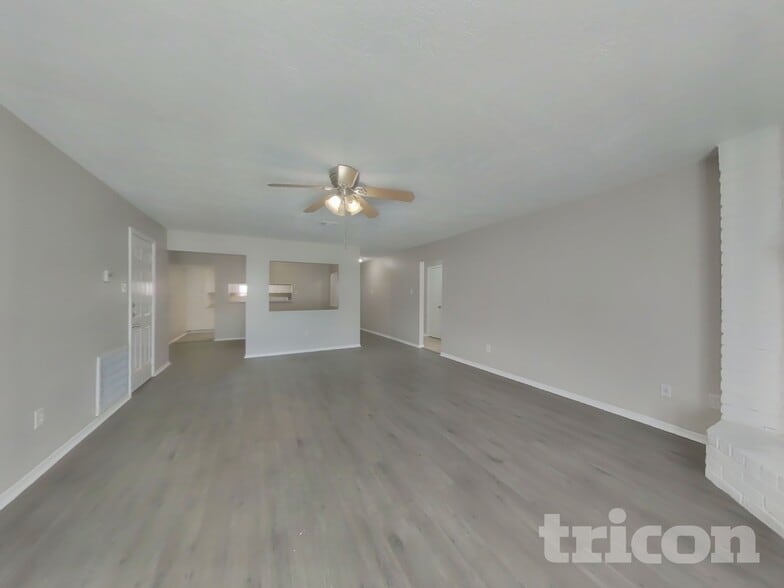 Building Photo - 20118 Misty Pines Dr