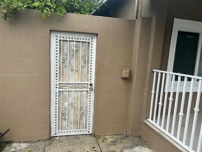 Building Photo - 261 NW 49th St