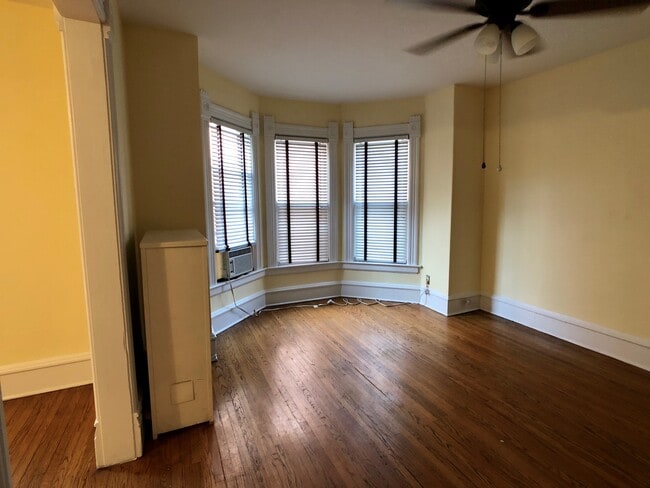 Dining Room - 1140 Ontario St