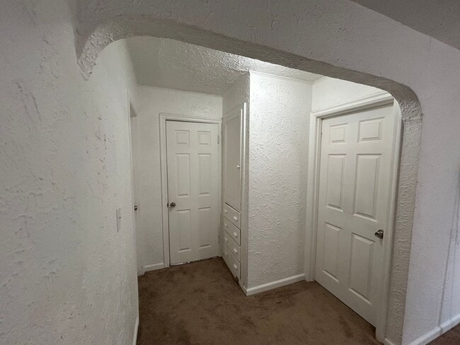 Building Photo - Great Location! 3 bed/ 1BA W/ Garage in Tacoma!