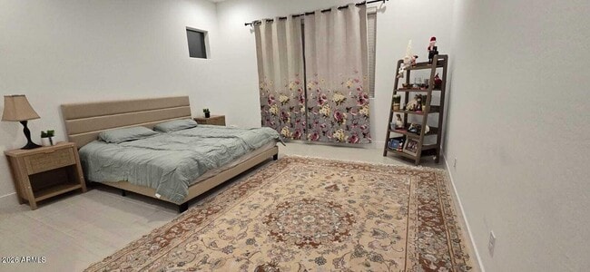 Building Photo - 16512 S 8th Way