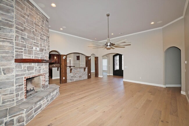 Building Photo - For Sale or Available with our Lease with Purchase Option Program!