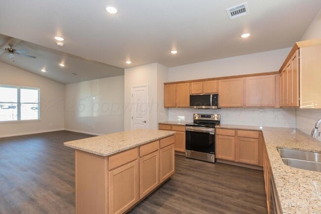 Building Photo - 7511 Beck Dr