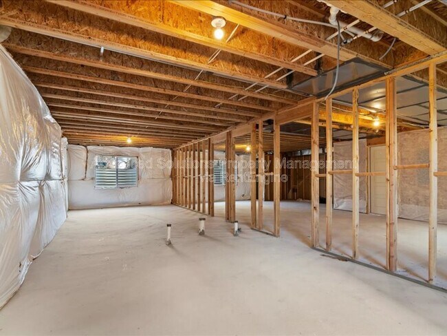 Building Photo - 7411 S Drake Pk Ct