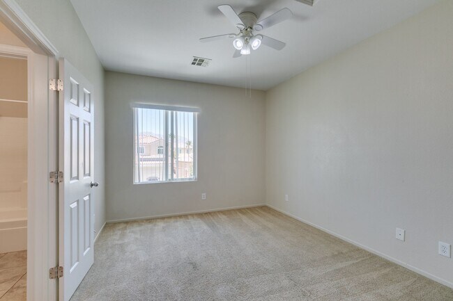 Building Photo - Large home near Aliante*Close to area schools and shopping centers*
