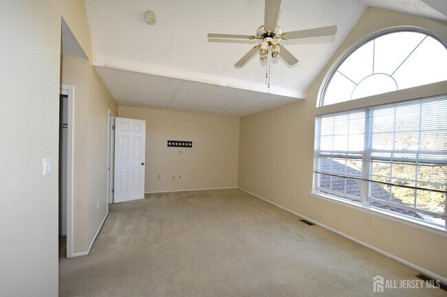 Building Photo - 56 Sassafras Ct