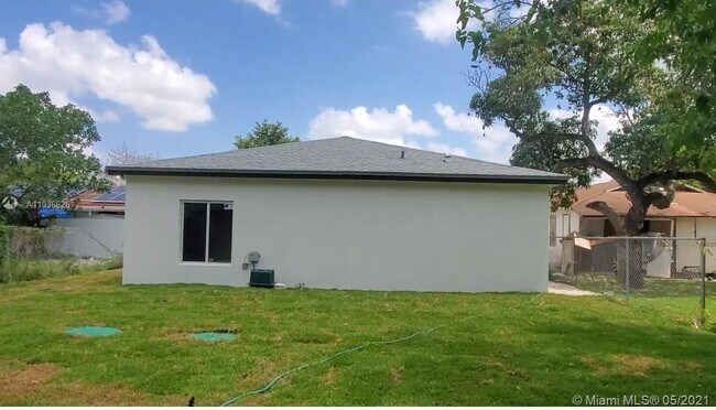 Building Photo - 8028 NW 11th Ave