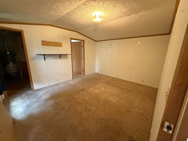 Building Photo - 4931 Abrams Dr