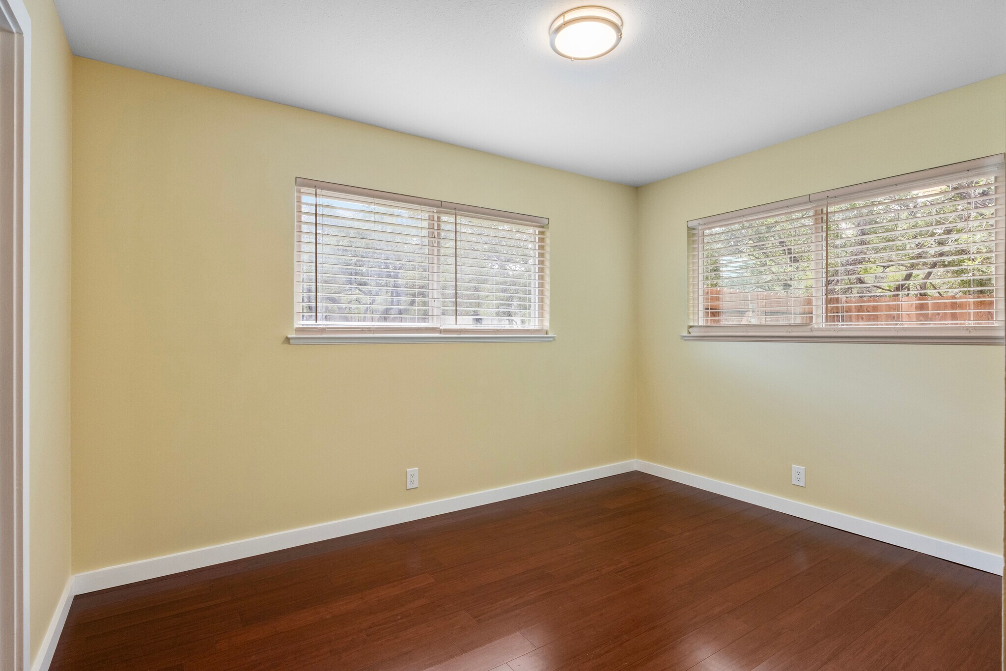 Building Photo - 17215 Sugar Crest Dr