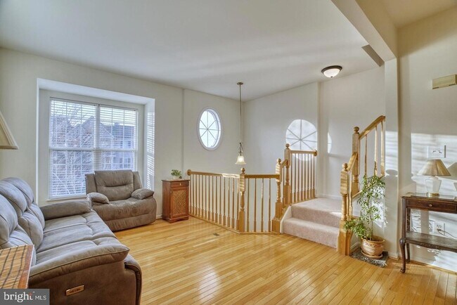 Building Photo - 3563 Sherbrooke Cir