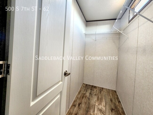 Building Photo - 500 S 7th St