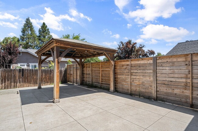 Building Photo - 510 Keene Dr