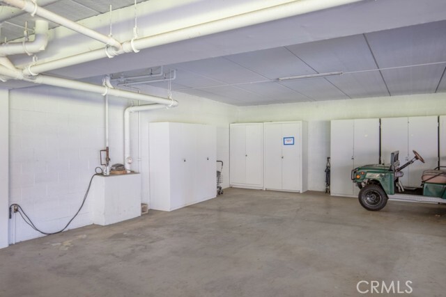 Building Photo - 5510 Paseo Del Lago W