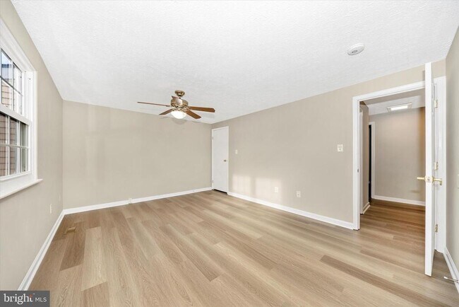 Building Photo - 103 Savannah Ct