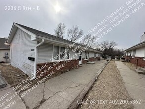 Building Photo - 2236 S 9th-B