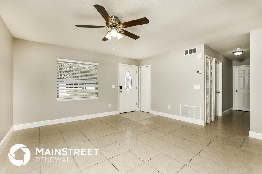 Building Photo - 7024 Davar Ave