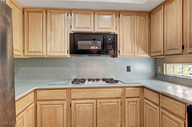 Building Photo - 9433 Angelfish Dr