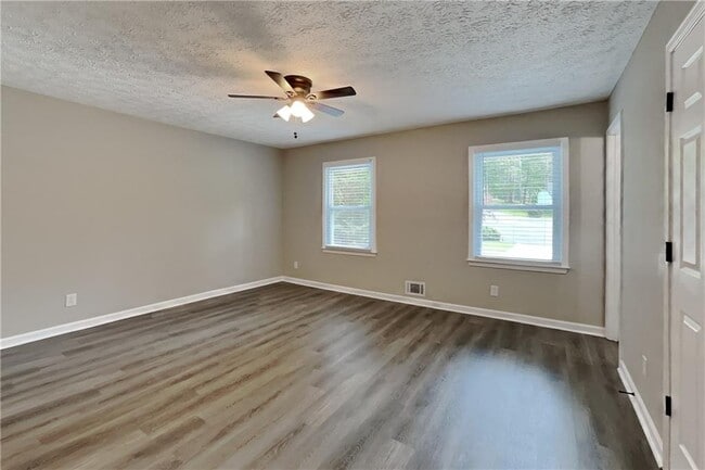 Building Photo - 798 Brownlee Ln