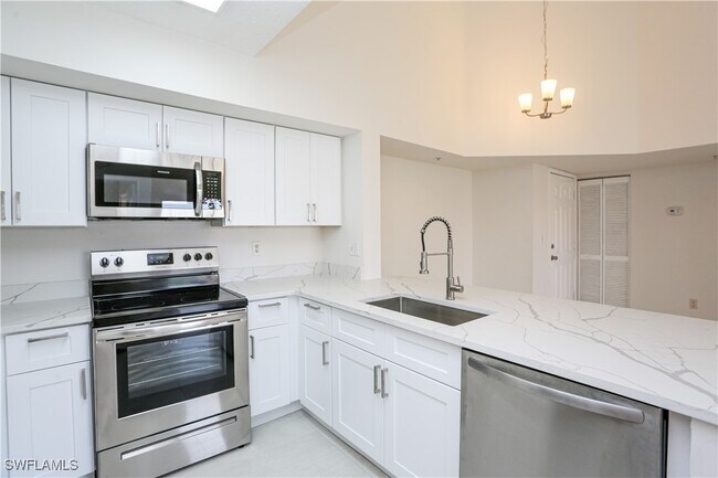 Building Photo - 1265 Wildwood Lakes Blvd