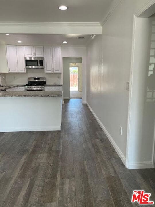 Building Photo - 6141 Fulcher Ave