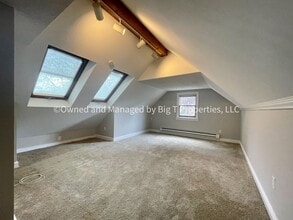 Building Photo - Charming three bedroom cottage in Claymont