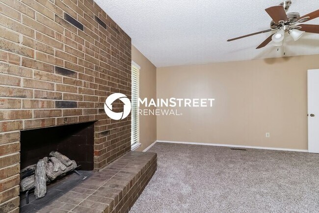 Building Photo - 3 Bedroom Pet-Friendly Home in Yukon, OK w...