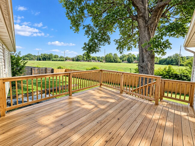 Building Photo - 5501 Landcross Dr