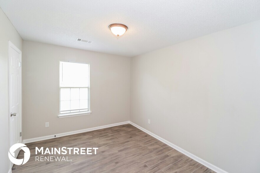 Building Photo - 5954 Chadwell Rd