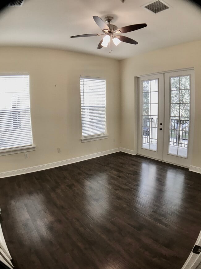 Building Photo - 1308 Lake Baldwin Ln