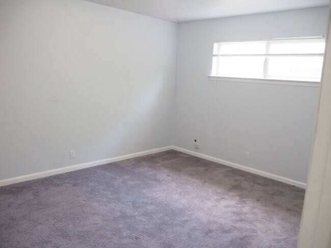 Building Photo - 3 Bed - 2 Bath in Denton