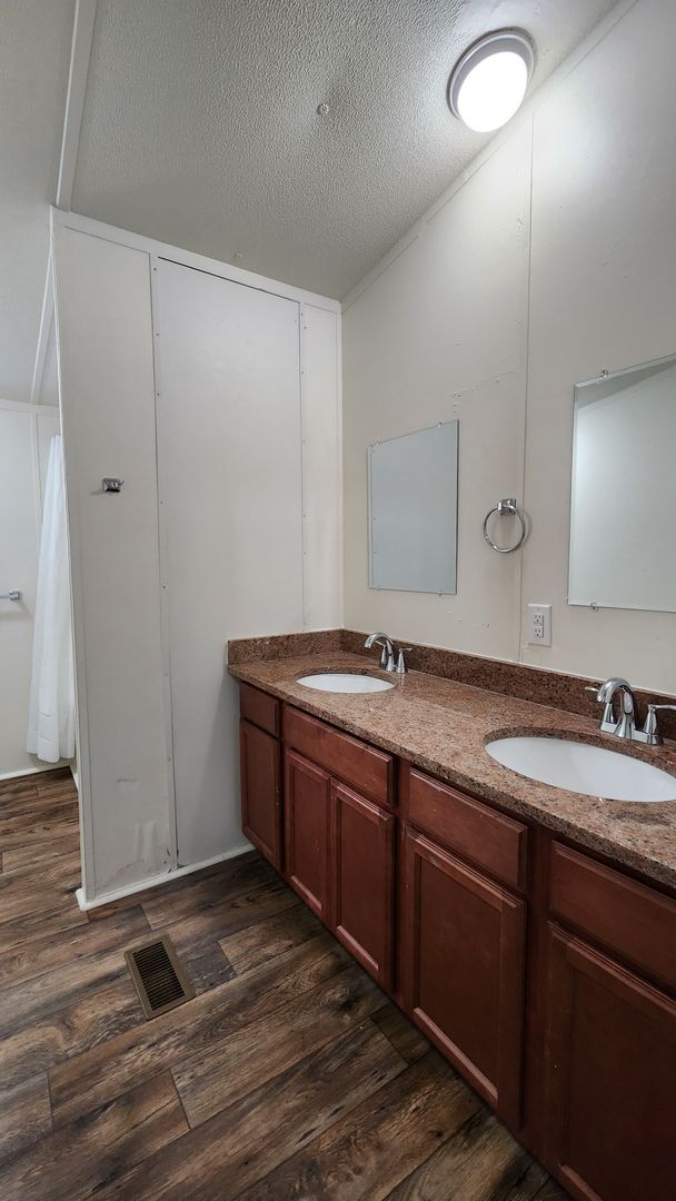 Building Photo - Coming Soon (December 2025)!! Beautiful 3 bedroom, 2 bath mobile home