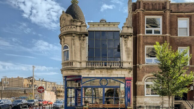 Building Photo - 1439 W 18th St