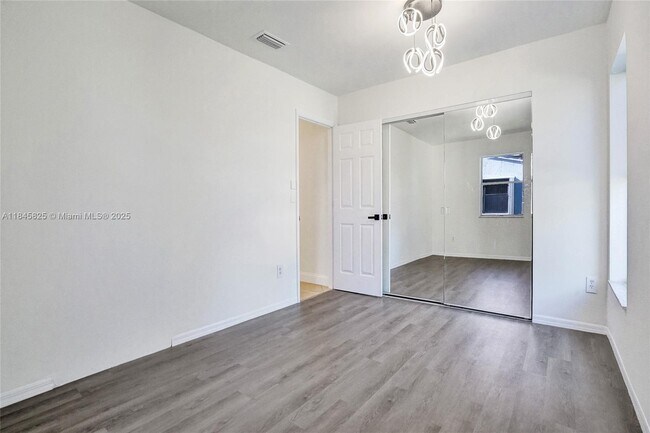 Building Photo - 5421 Hawkes Bluff Ave