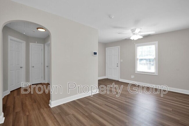 Building Photo - 113 Willborough Ave