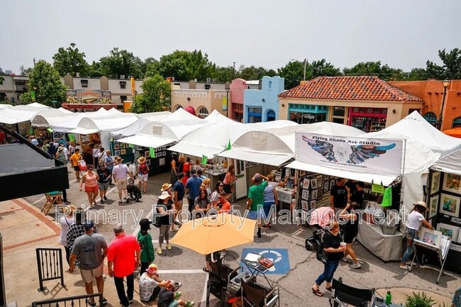 Building Photo - 620 NW 27th St