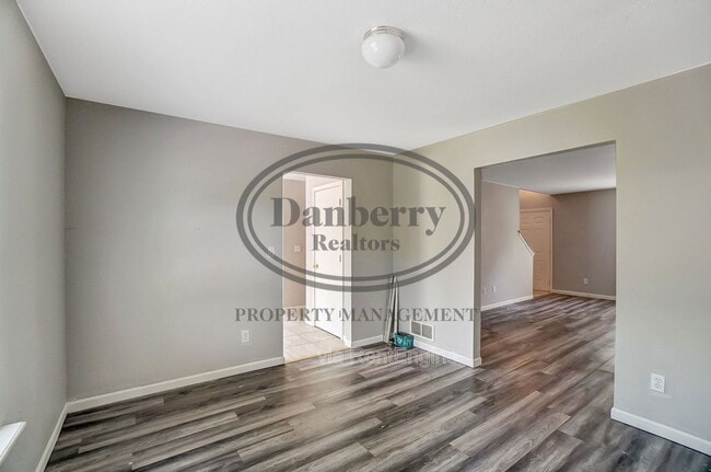 Building Photo - 3612 Willow Run Dr