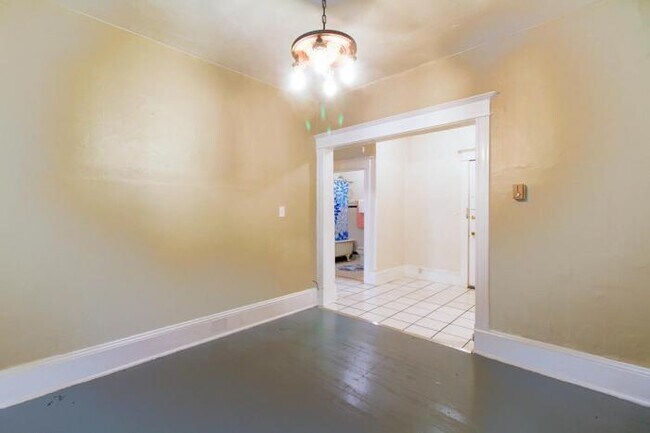 Building Photo - 1 bedroom in seattle WA 98122
