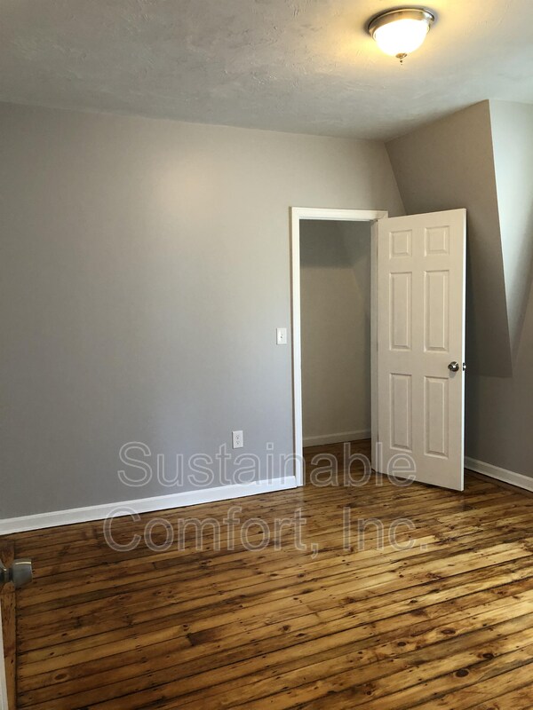 Building Photo - 42 Windsor St