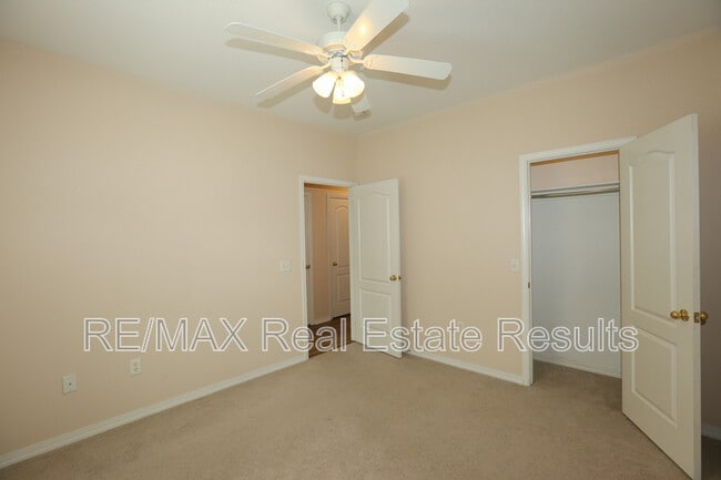 Building Photo - 6454 Norman Ave